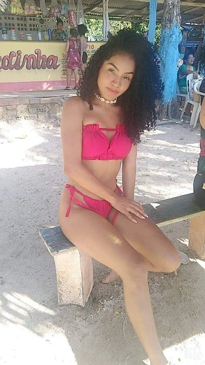 Magrinha putinha barata image 2