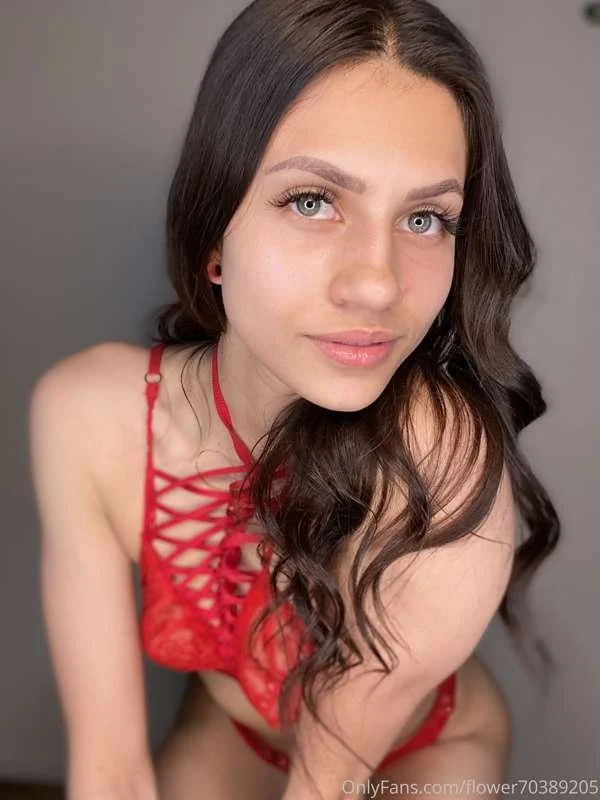 Flexible brunette with phat pussy 🥵🍑🔥 image 50