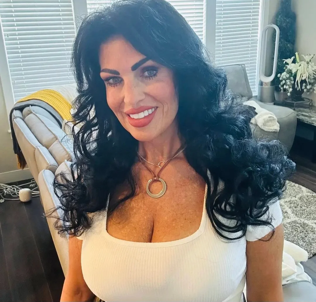 Older milf image 10
