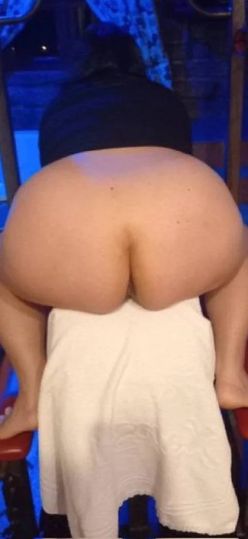 Vazou casada, esposa, mãe , evangélica, marido com tesão de corno main image