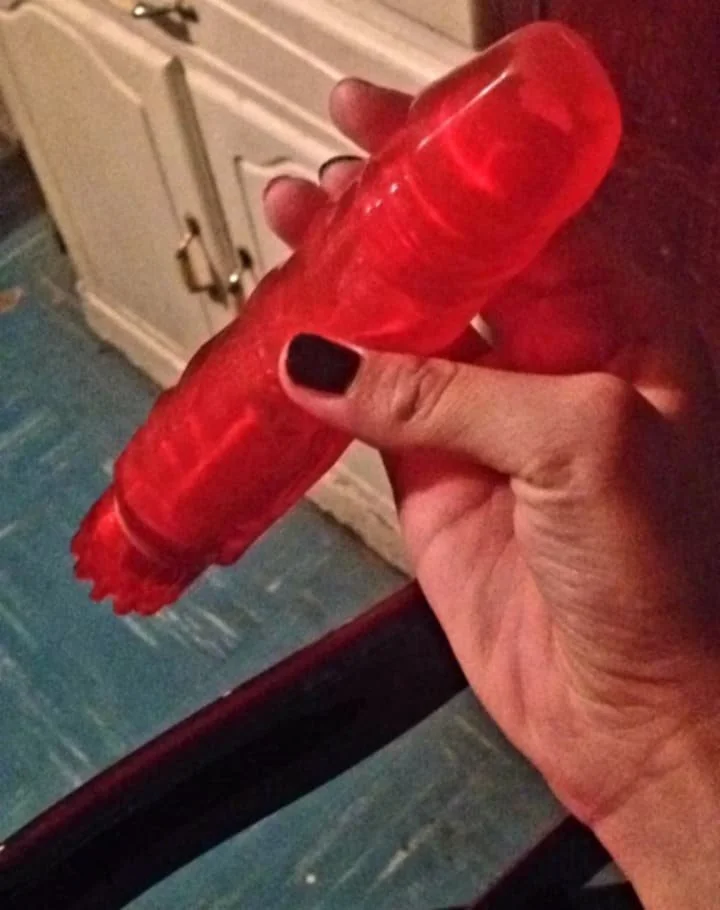 Mi num y el de mí mami, diganle que ando de putita image 14