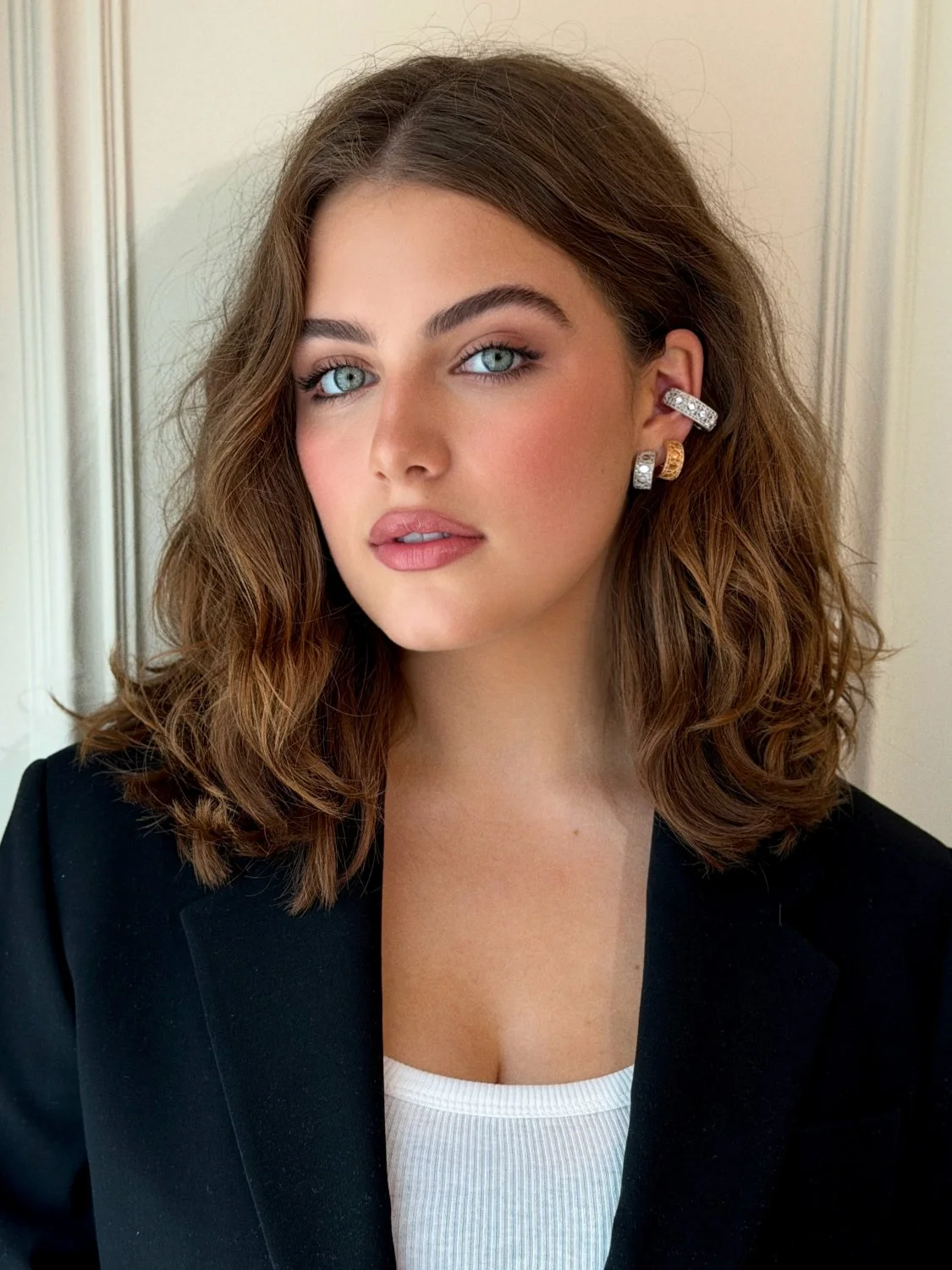 Ella Bright Split image 1