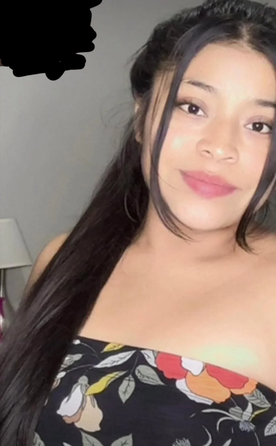 Latina mom image 14
