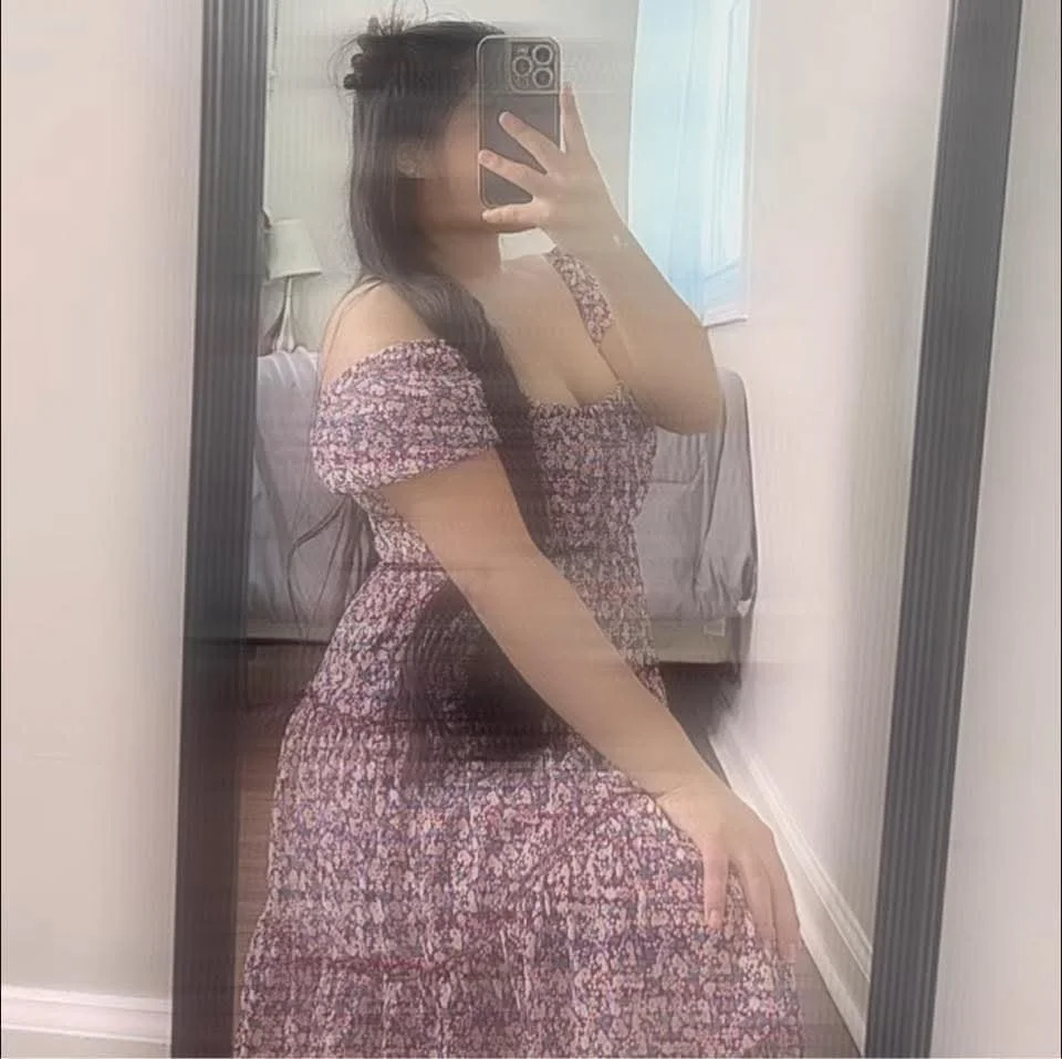 Latina mom image 2