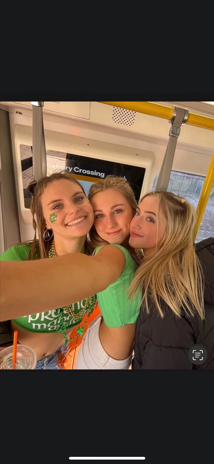Emma and her hot friends main image