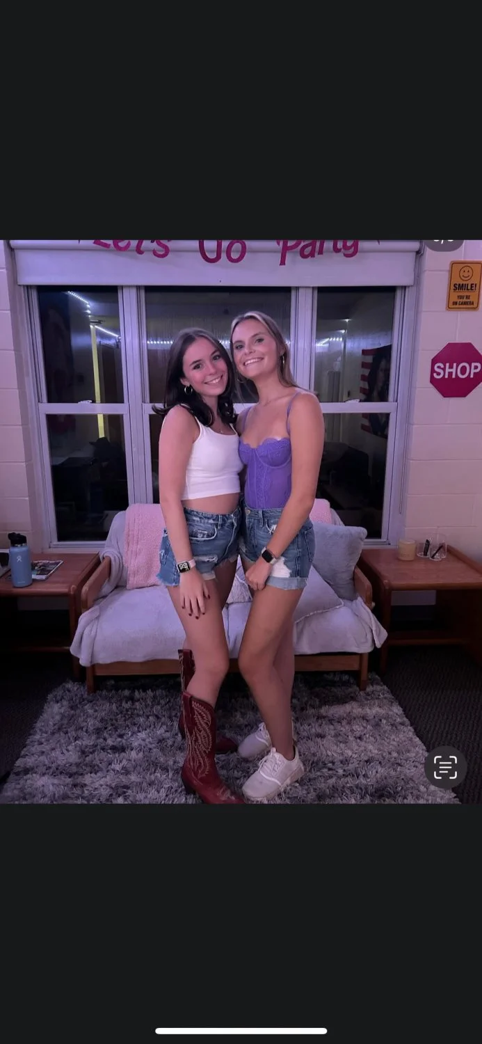Emma and her hot friends image 19