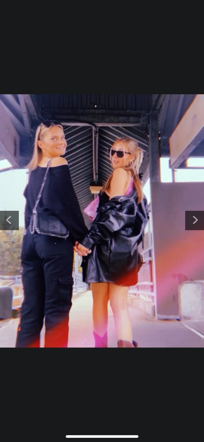 Emma and her hot friends image 8