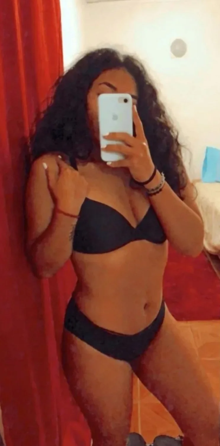 Daniela chilena image 8