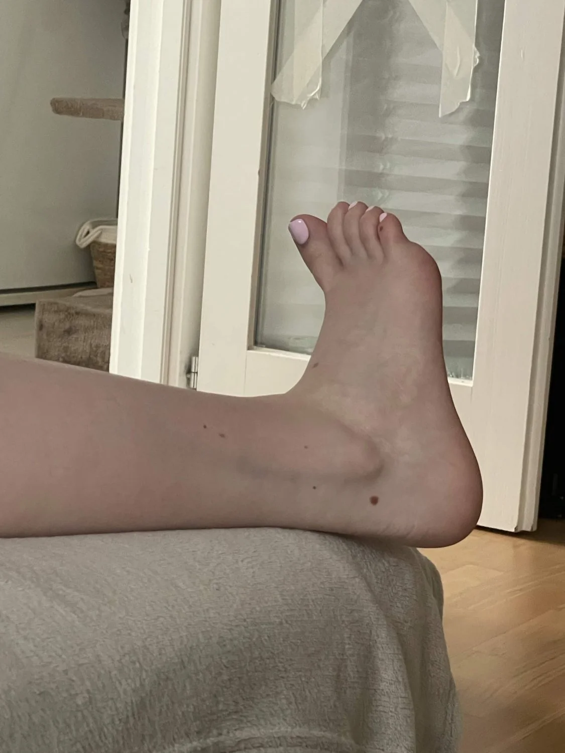 Sexy ass creep image 3