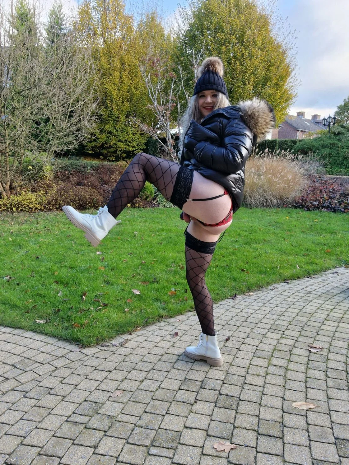 Sissy Isabelle Alexa image 10