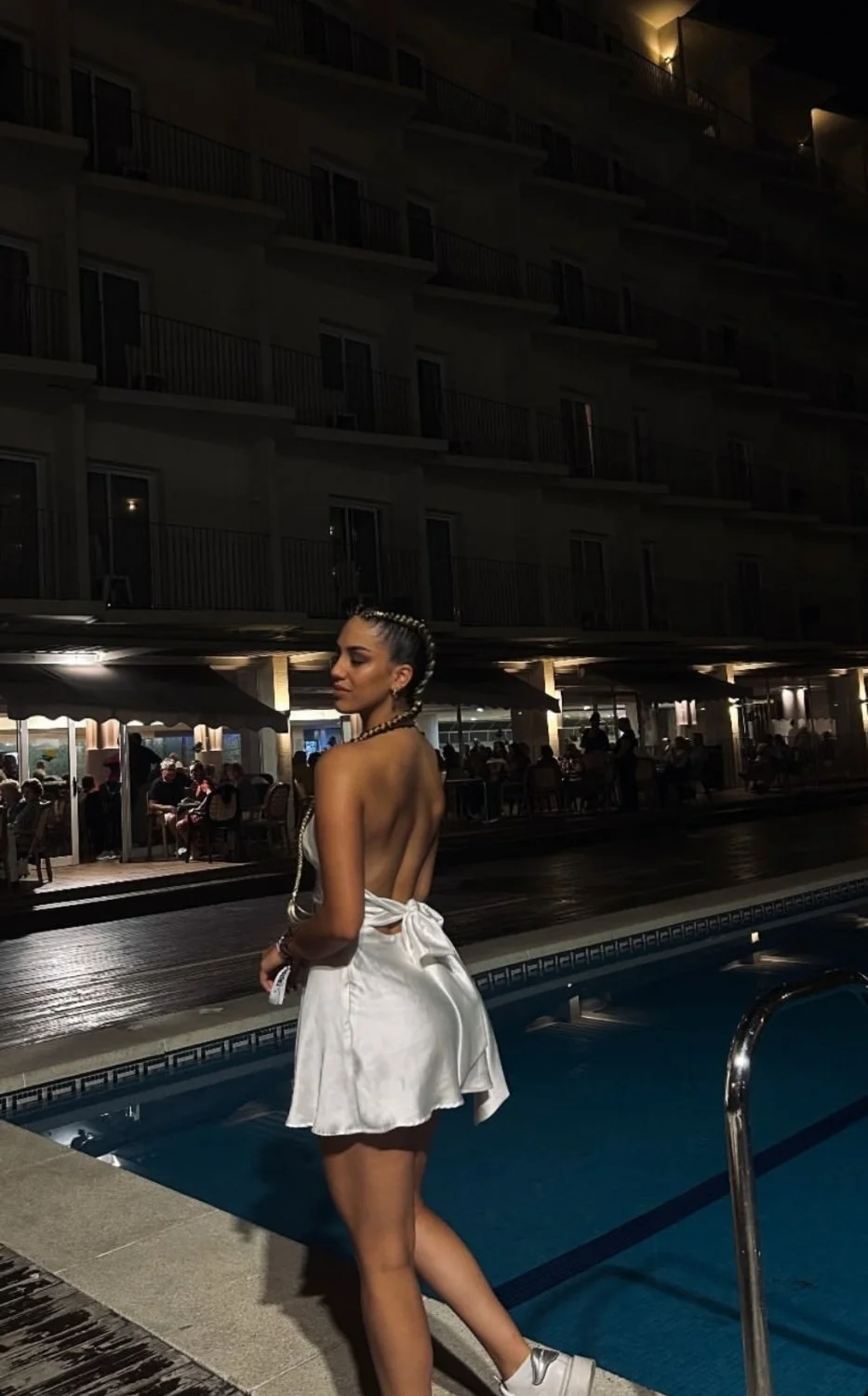 Prostitute model image 14