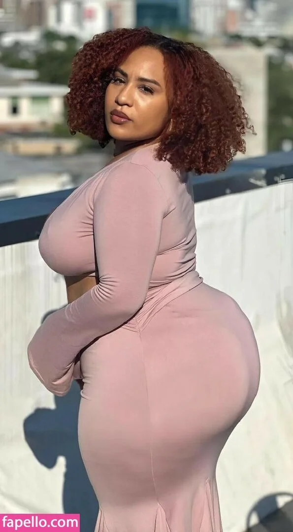 Th1cK sexY r3db0n3 wiT a BIG bo0tY !! image 14