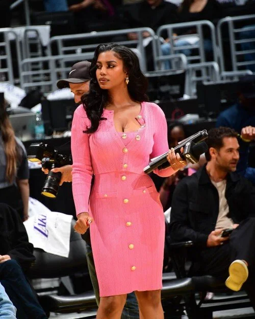 The Most Sexst Journalist(Taylor Rooks) image 5