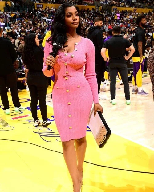 The Most Sexst Journalist(Taylor Rooks) image 7