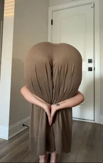 Butt heart pose challenge! 🍑 cover image