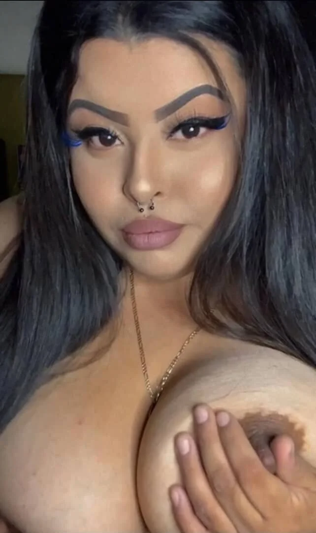 Latina bbw Angie image 12