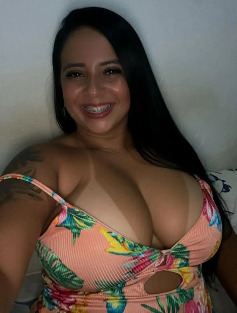 Josy coroa carioca muito gostosa e puta (Job) image 3