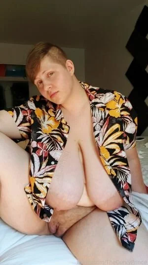 Stud with big tits an thick image 14