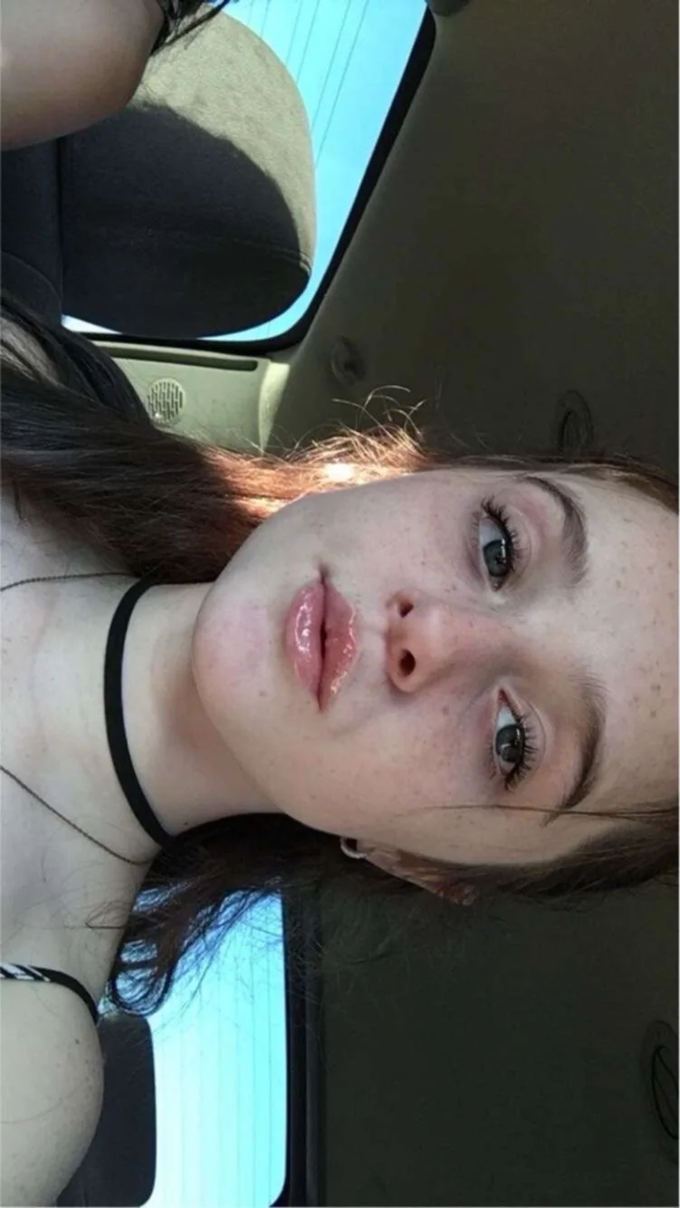 Sexy slut with perfect body image 4