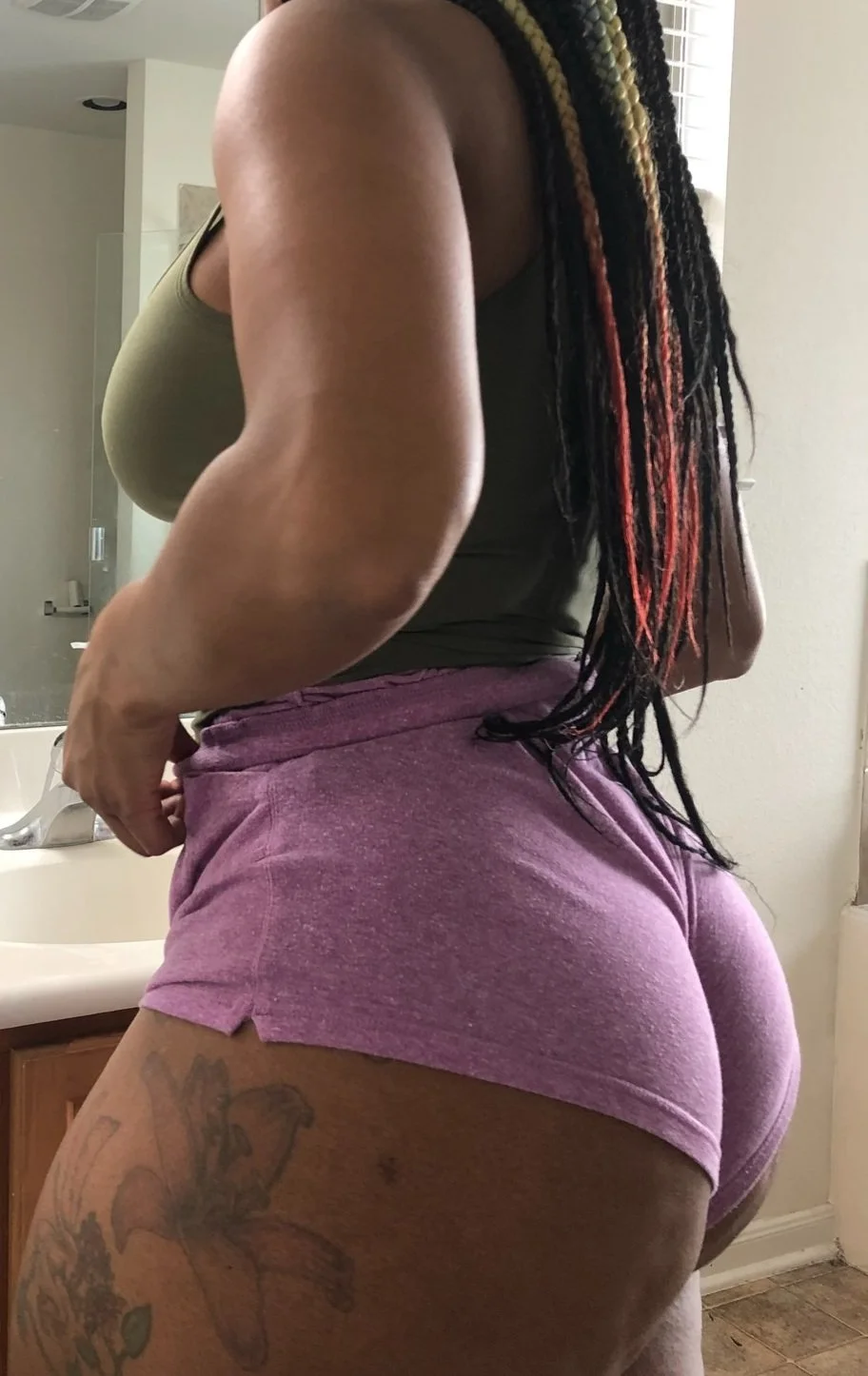 Super Gorgeous Fit Ebony Milf Babe !!! image 14