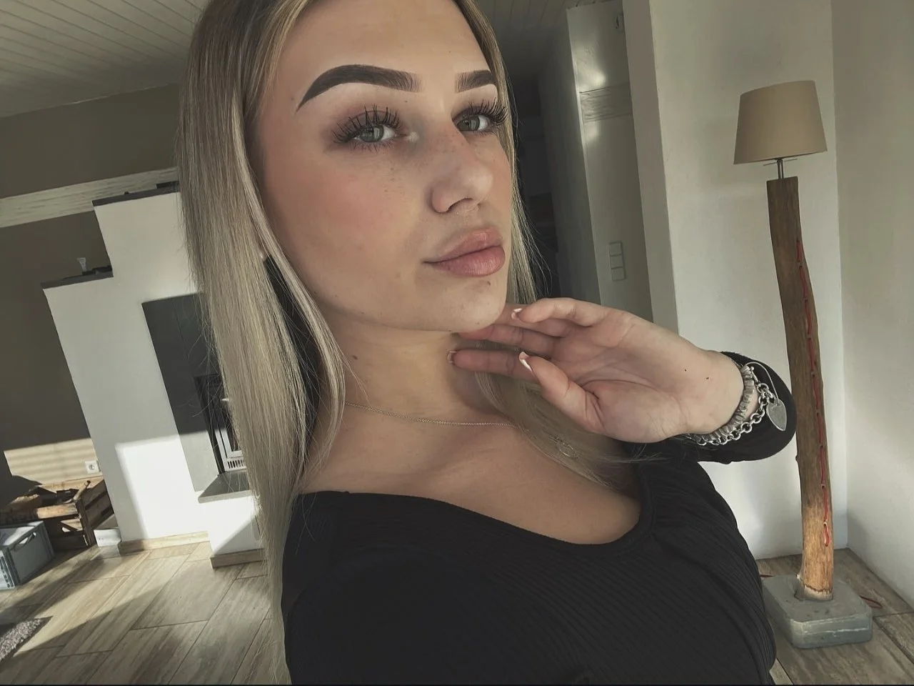 Stunning German teen slut Antonia image 10