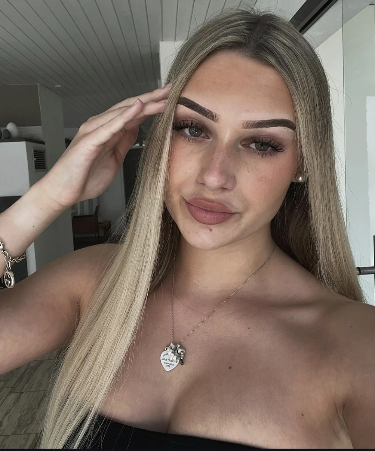 Stunning German teen slut Antonia image 14