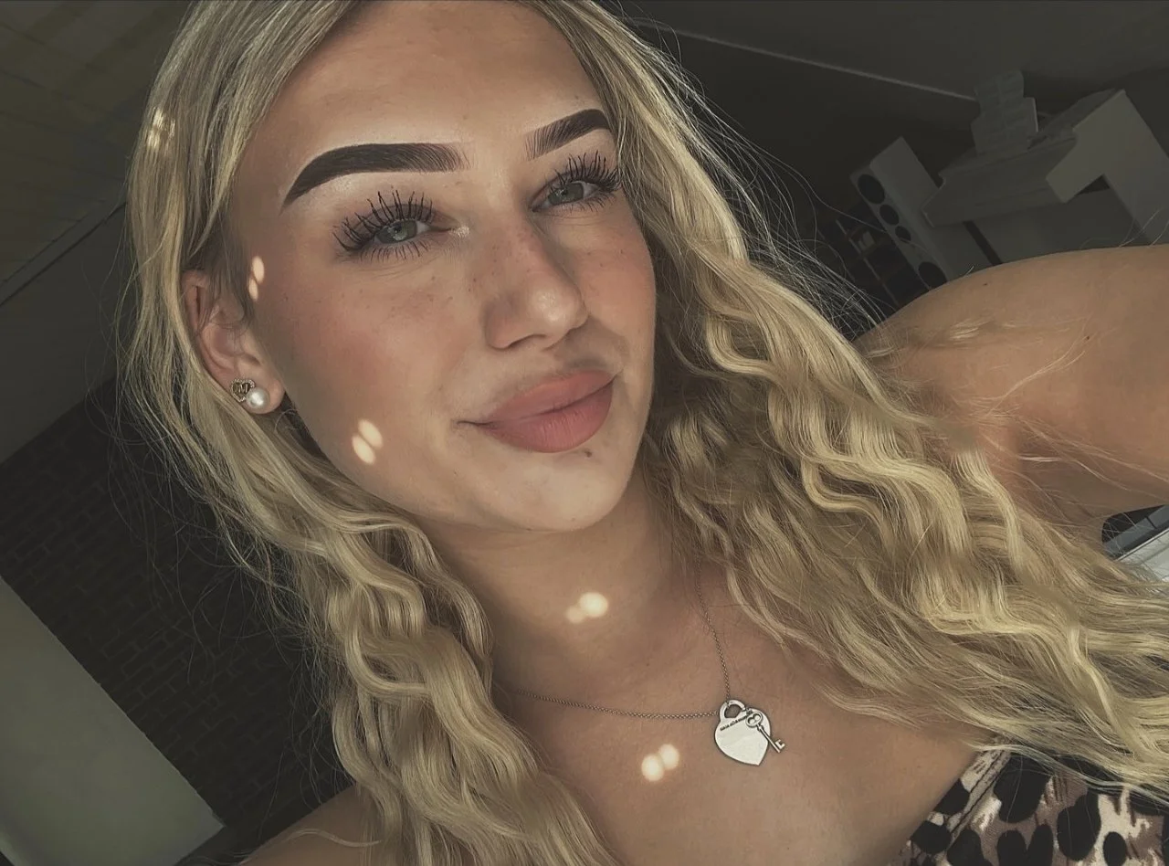 Stunning German teen slut Antonia image 30