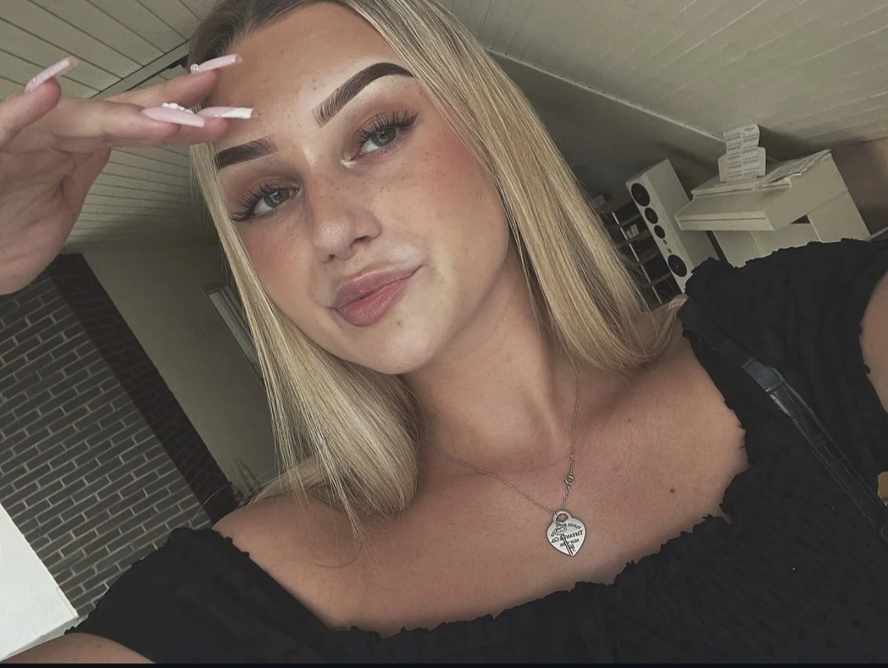 Stunning German teen slut Antonia image 9