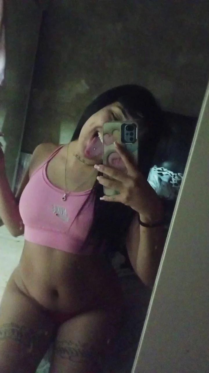 La Sharon image 25
