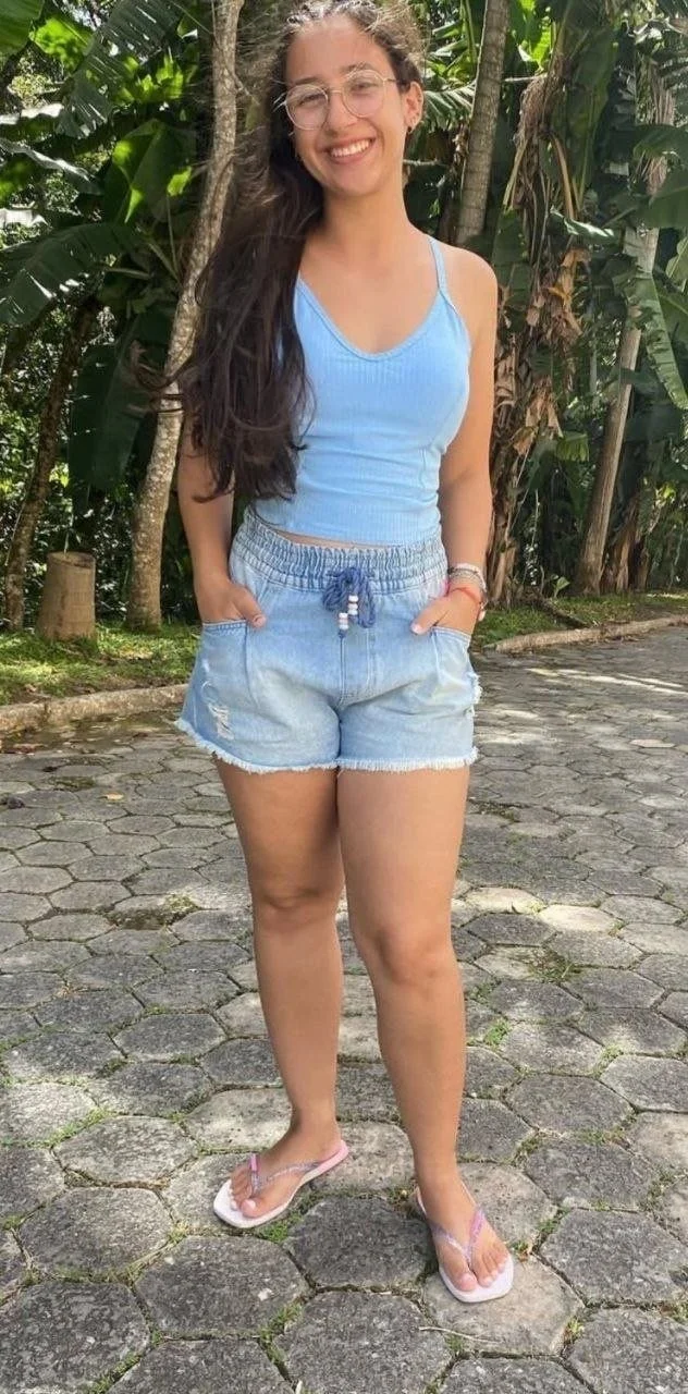 Putinha safada teve as fotos vazadas image 8