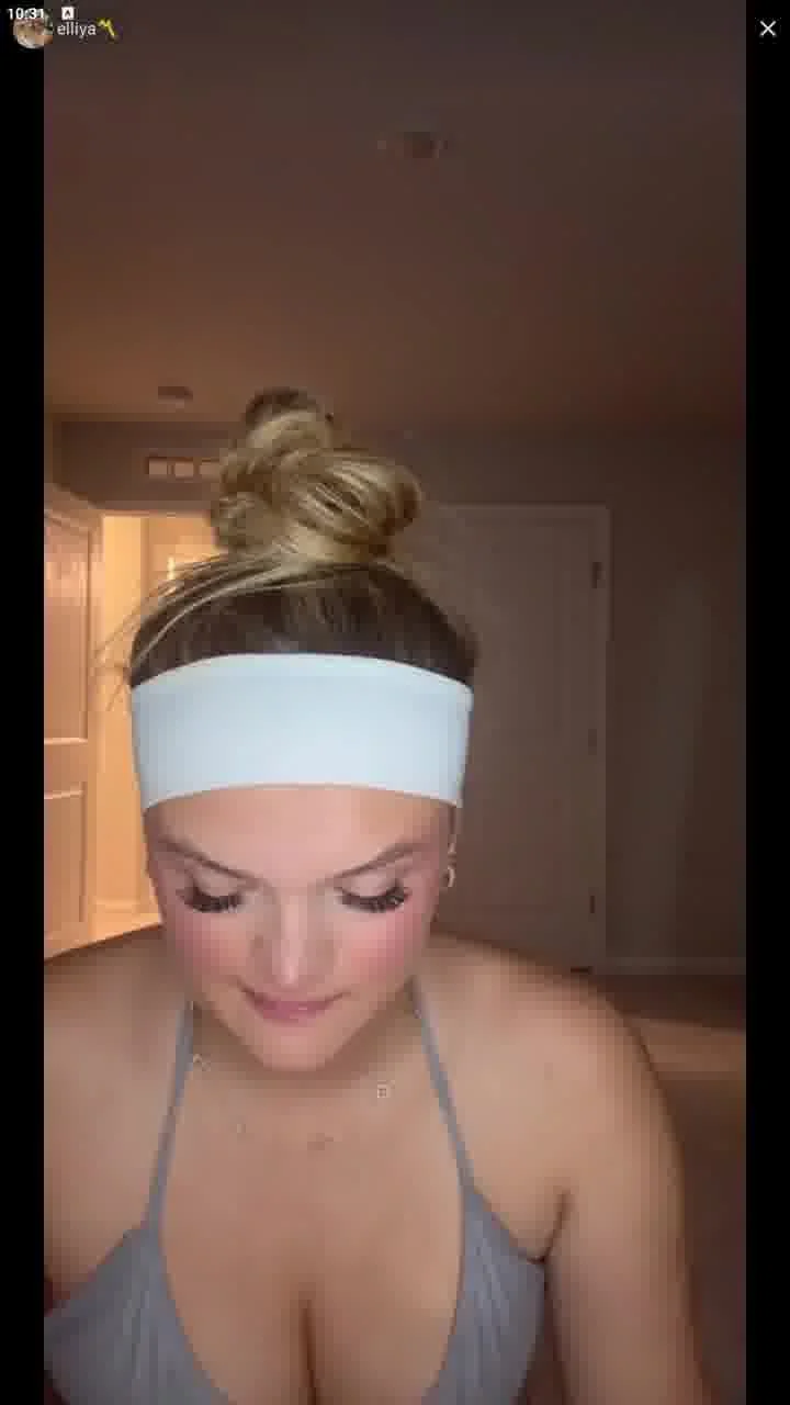 tiktok live 3ll1y4 image 2