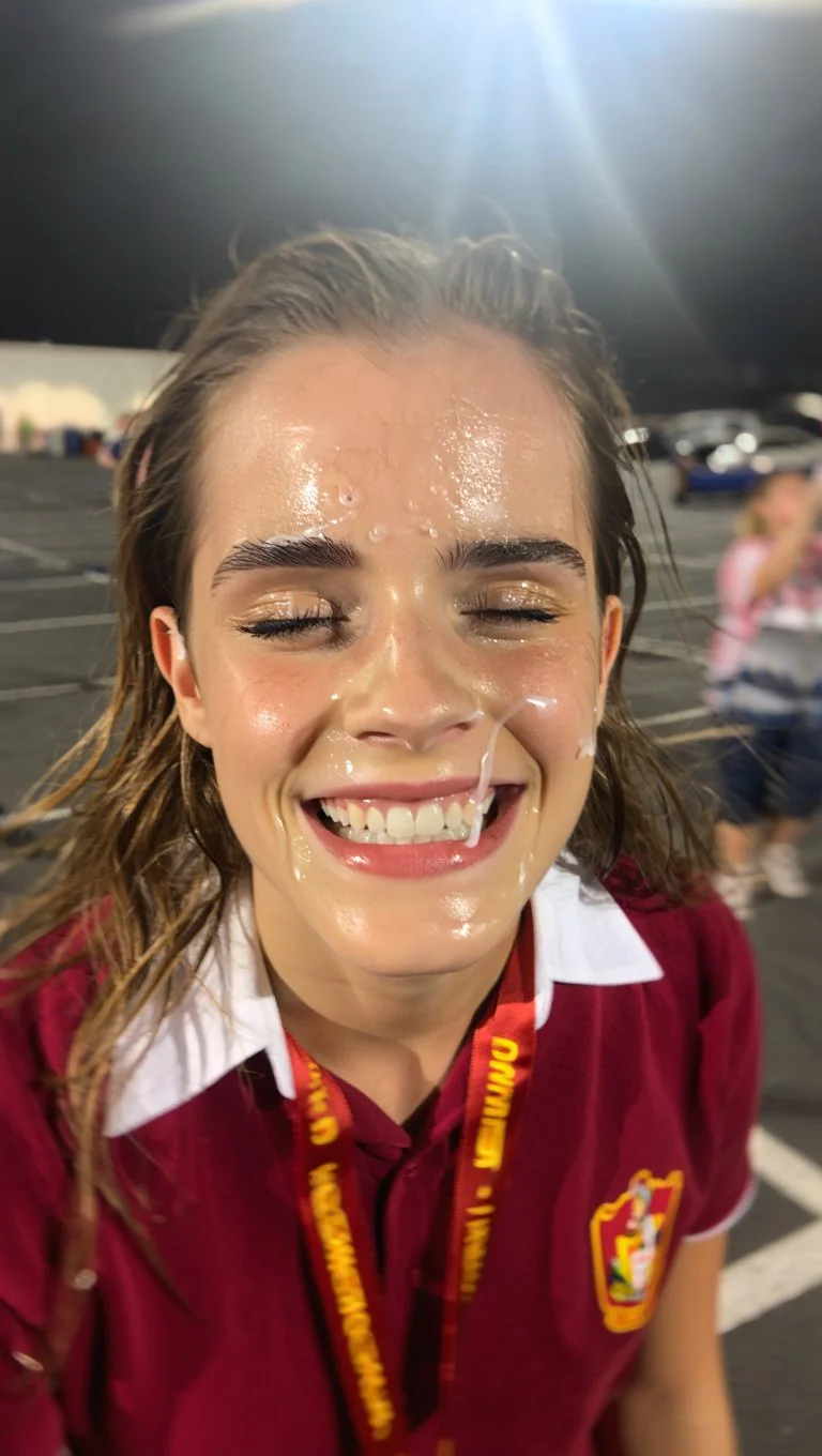 CUM SELFIES - AI GENERATED - Emma watson, zendaya, elle fanning image 6