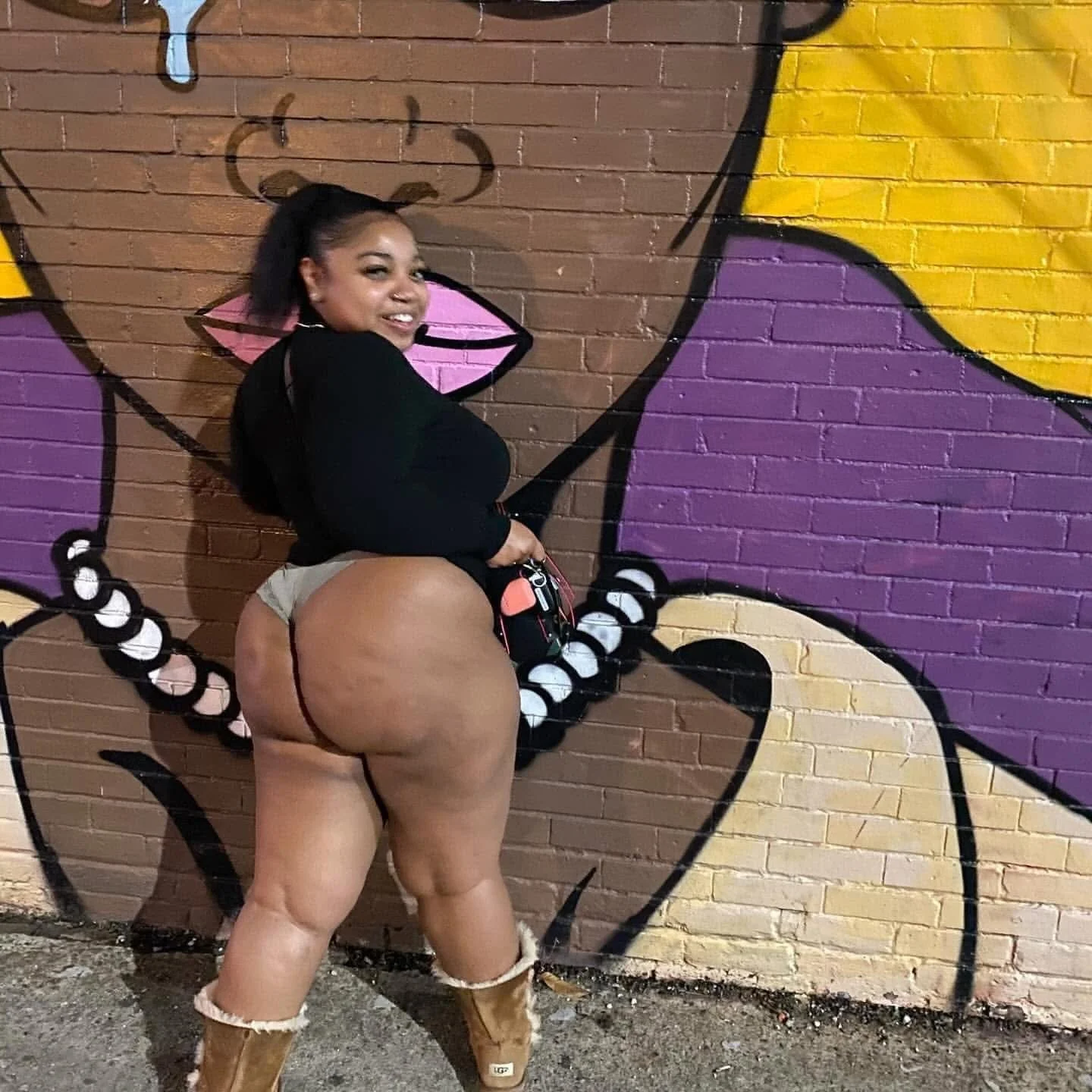 A big ass bitch image 14