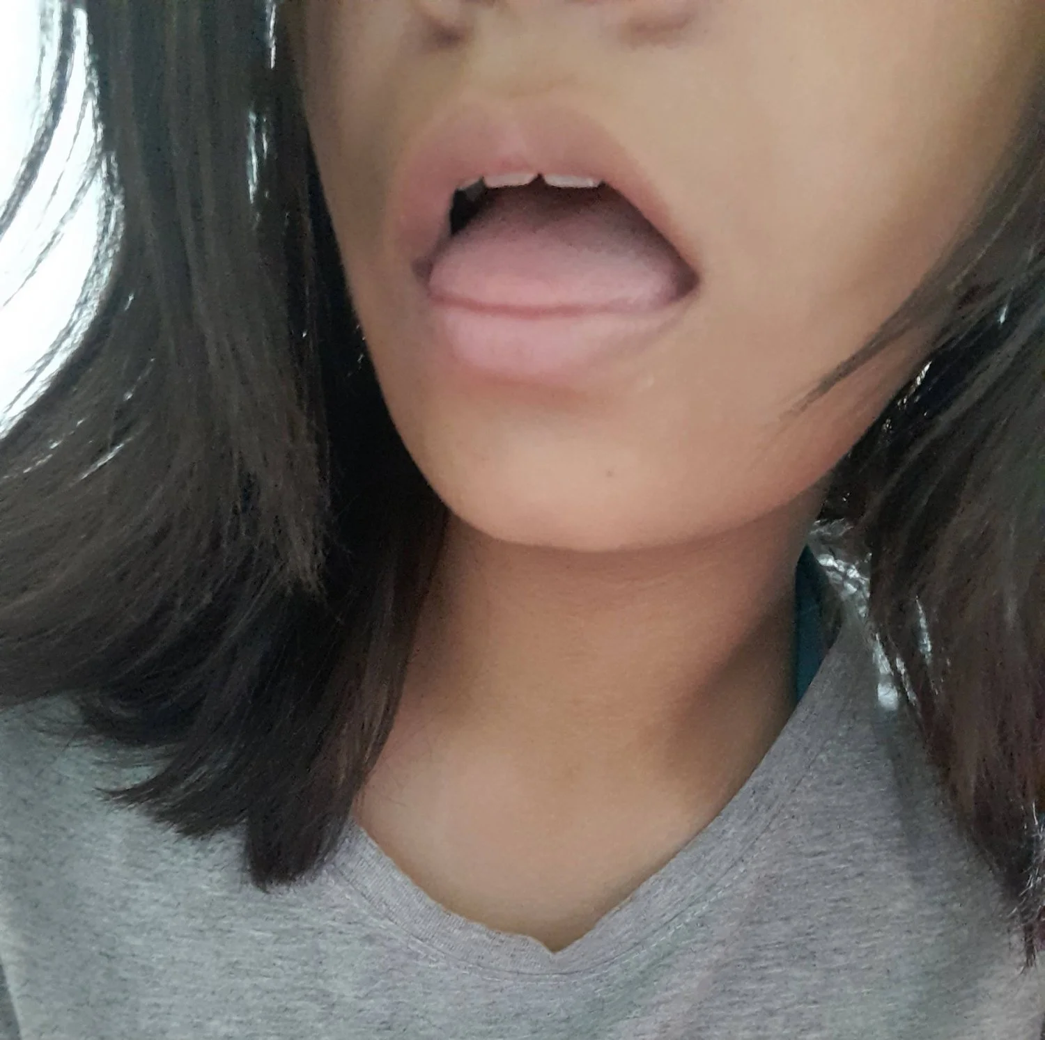 Novinha amadora de 19 aninhos virgem exibindo buceta e peitos grandes parte 3 image 3
