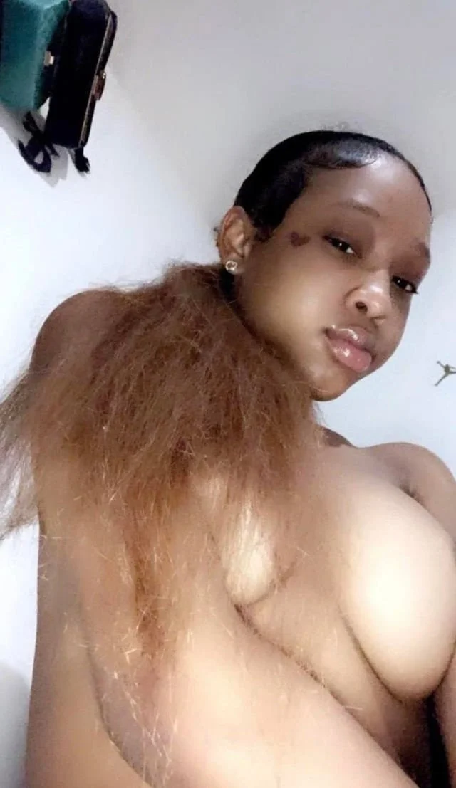Runaway thot Nøvä 👀💦her mom kick her out now she on her pimp hand ❤️🔥 image 7