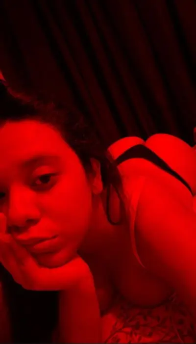 Ex novia Monserrat pack y videos cogiendo cover image