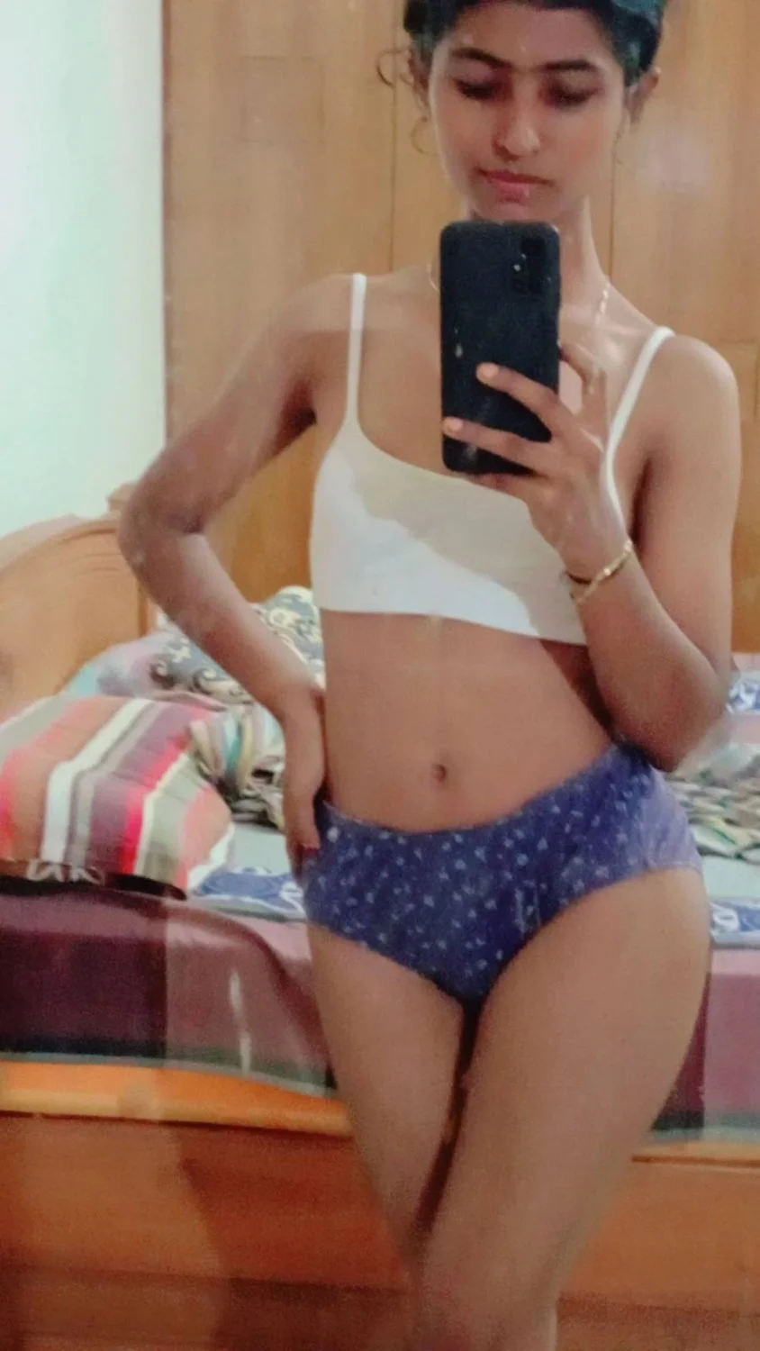 479 - Cute South Indian girl nudes image 10