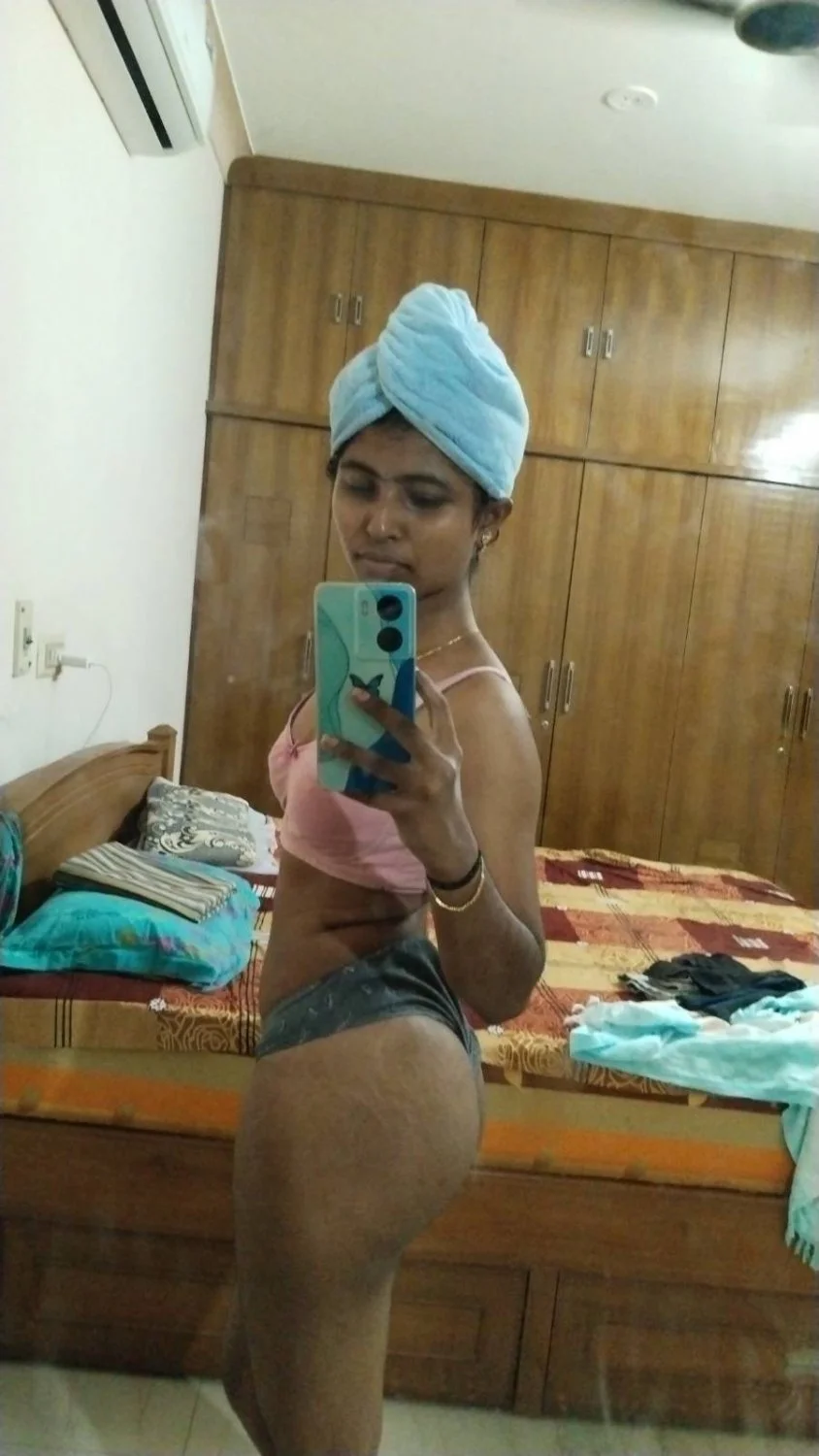 479 - Cute South Indian girl nudes image 14