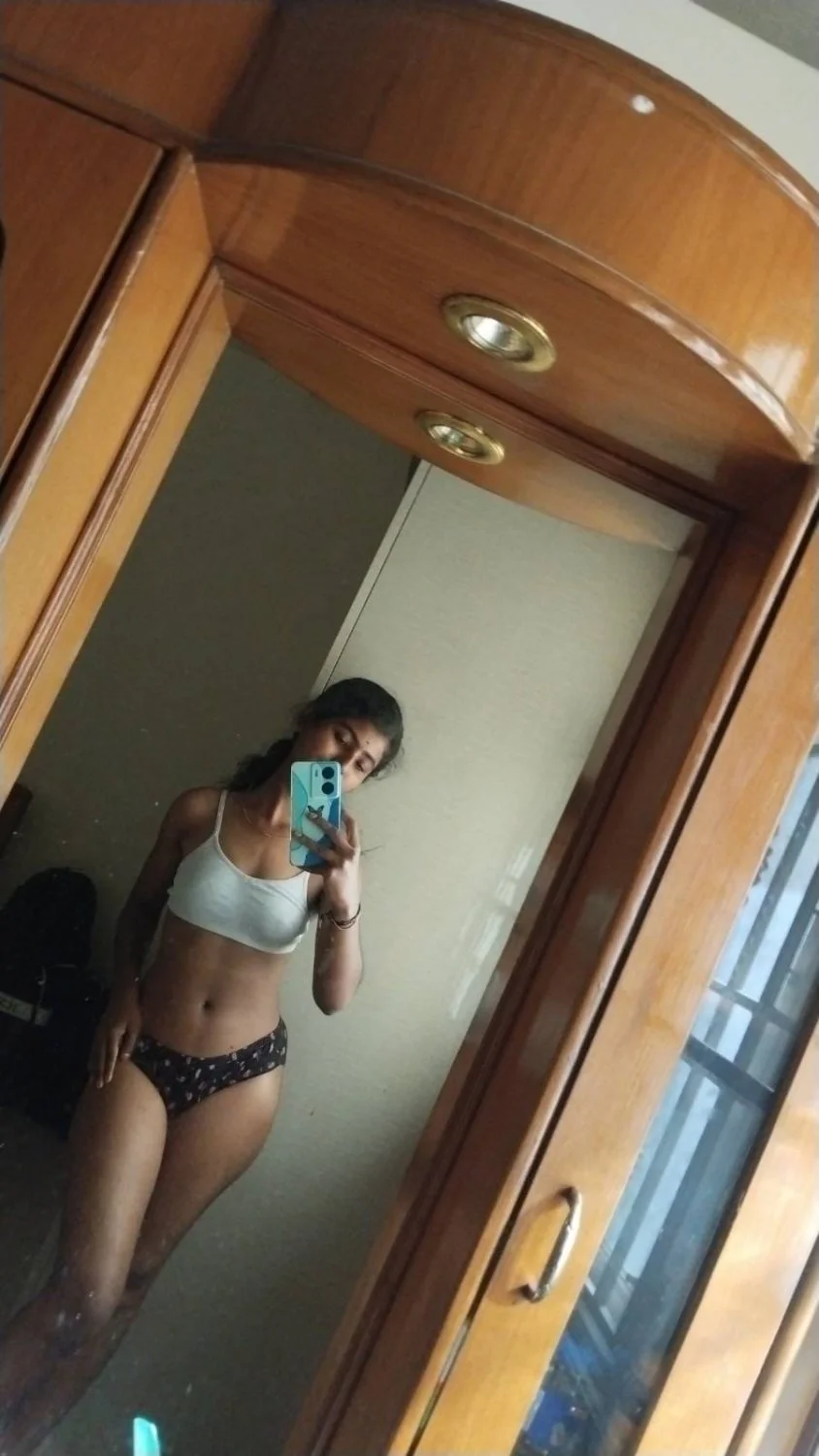 479 - Cute South Indian girl nudes image 6