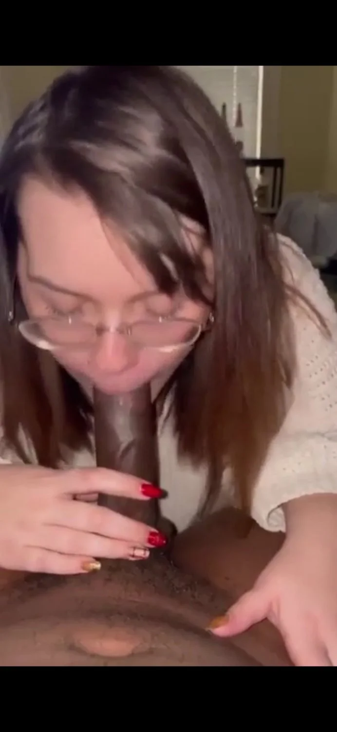 Pawg swallows BBC nut. No drop wasted👀💦 image 6