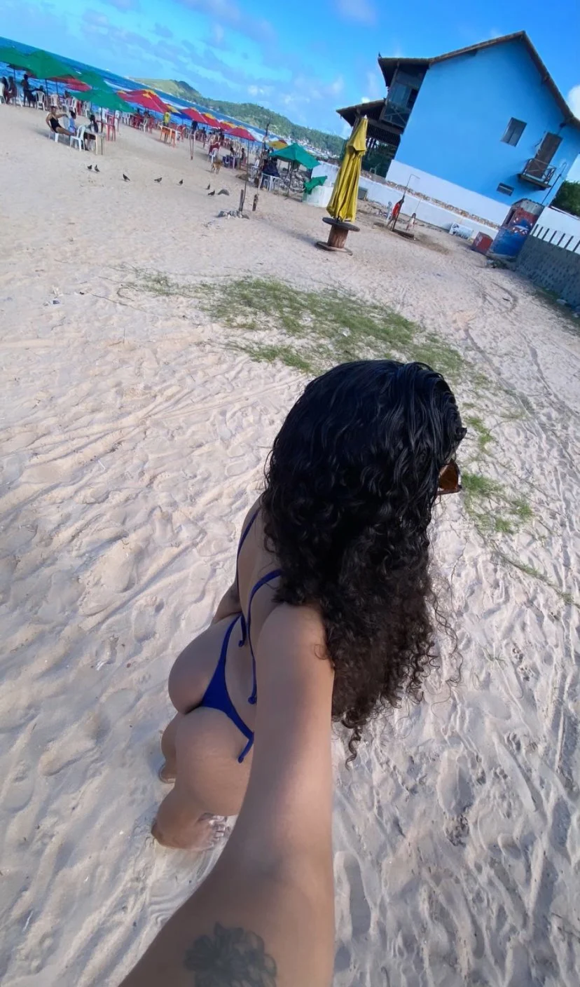 Morena safada image 5