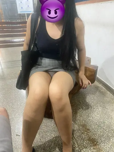 Novinha gosta de empinar o rabinho prós macho macetar gostoso cover image