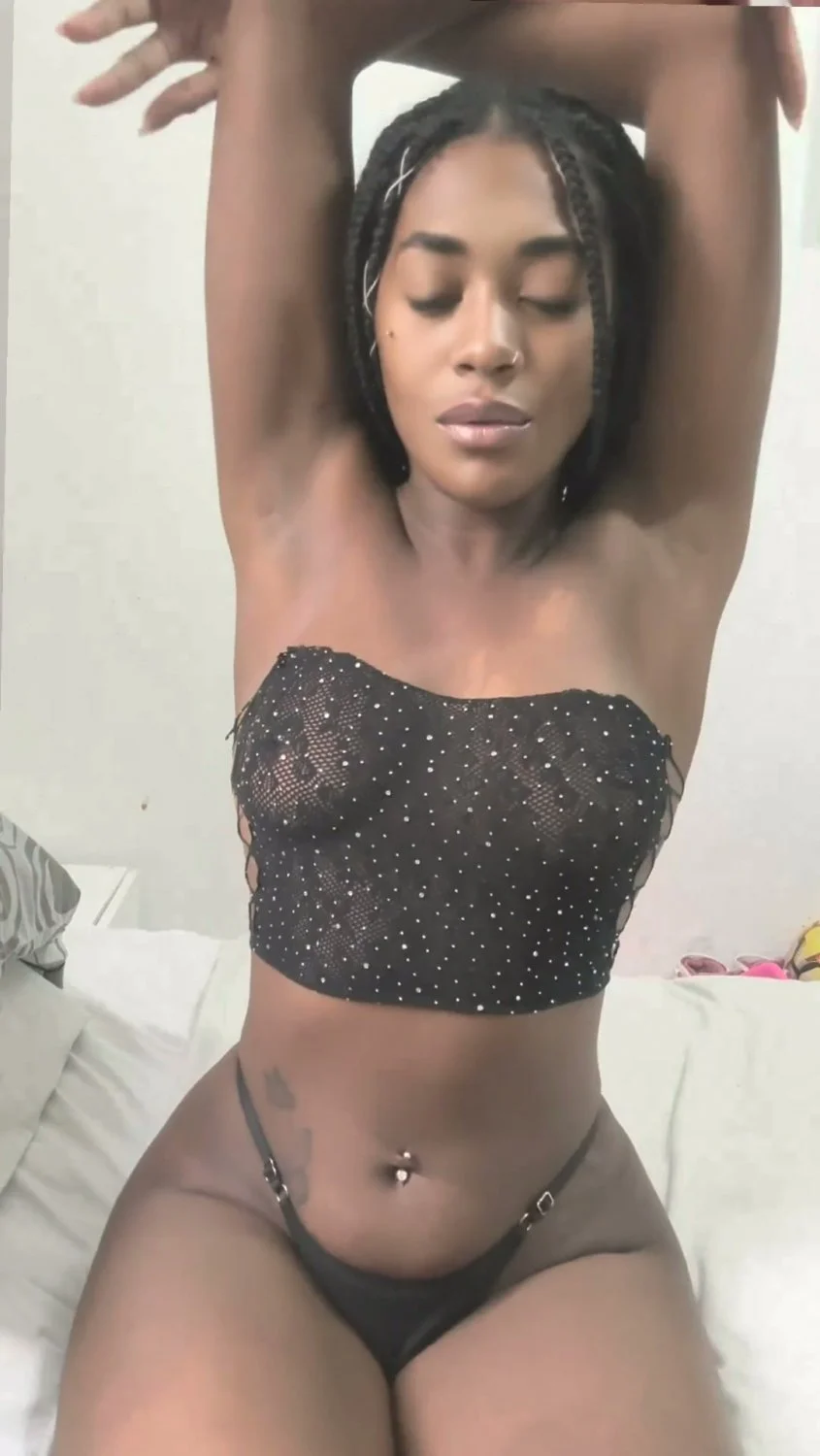 🔞 busty slut big ass pussy licking nude tight pussy 😈🍑 OF image 5