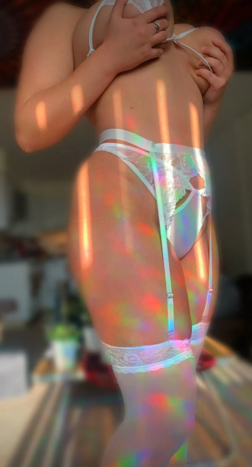 Thick Busty E Girl Showing off Huge Ass & Titts image 18