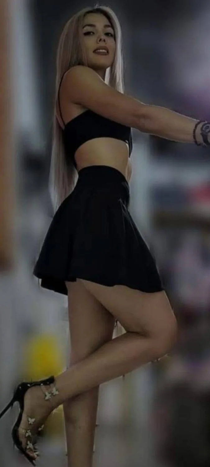 Girl puta flaquita y rico cuerpo sexy image 20