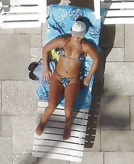 NEIGHBORHOOD VOYEUR image 12