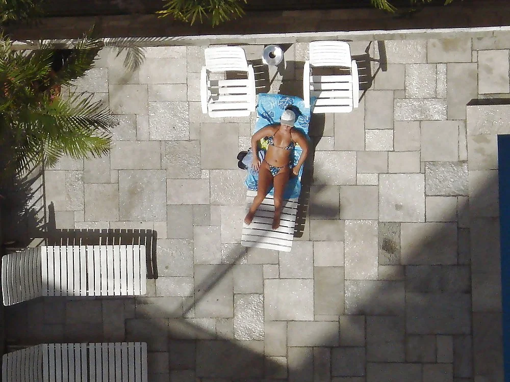 NEIGHBORHOOD VOYEUR image 14