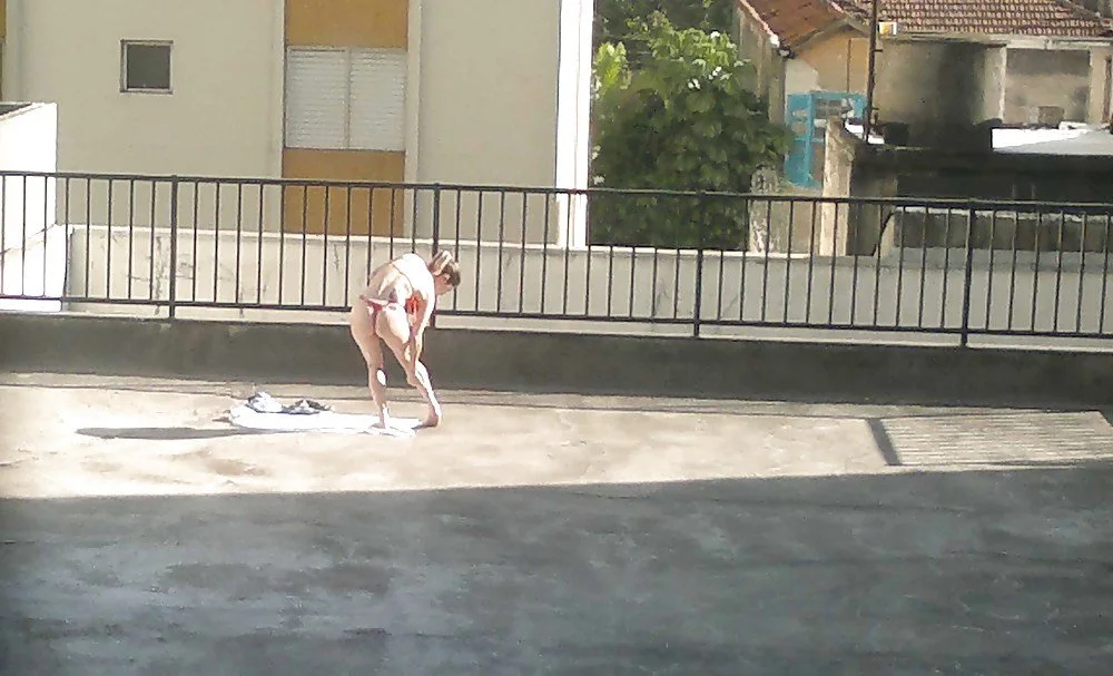 NEIGHBORHOOD VOYEUR image 3