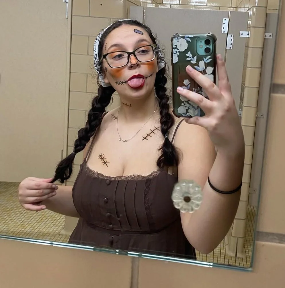 Slutty cow Tara wants to be exposed and taken away…. image 5