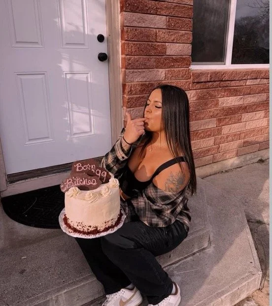 thick milf image 2
